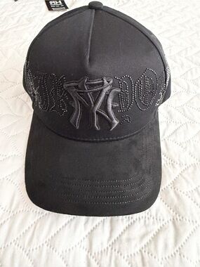 Rico hats with thirty-one Black Snapback Raised Logo